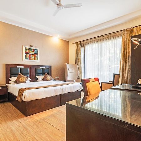 Royal Residence Mg Road Gurgaon Exterior photo