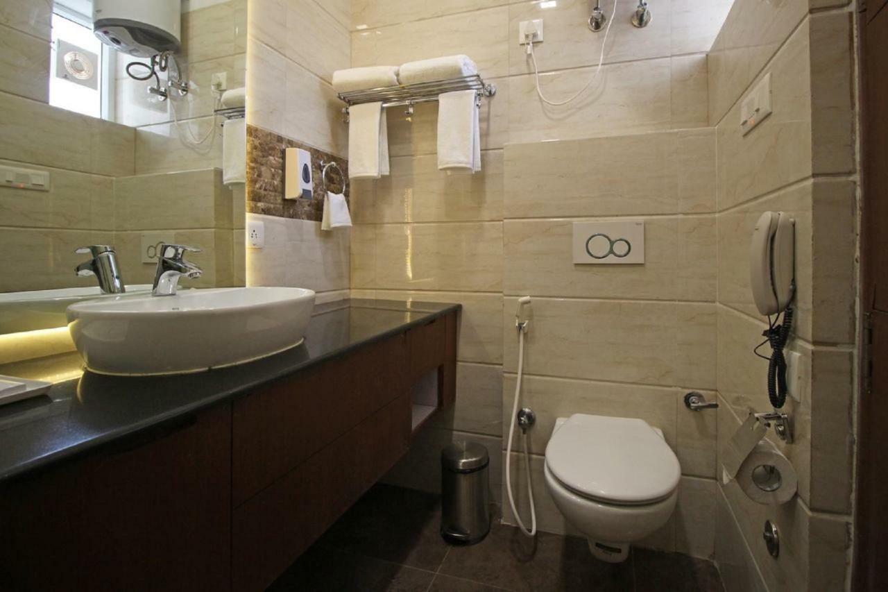 Royal Residence Mg Road Gurgaon Exterior photo
